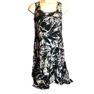 Chico’s Black And White Floral Square Neck Tank Dress Asymmetrical Seam. Size 2